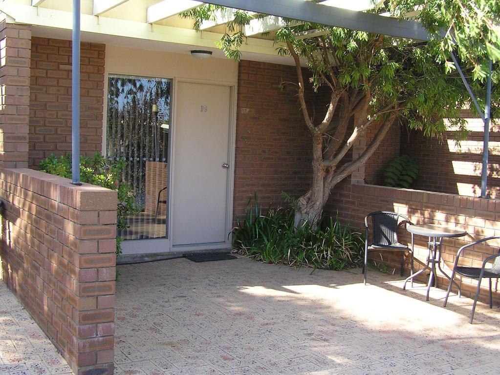 Dongara Old Mill Motel Room photo