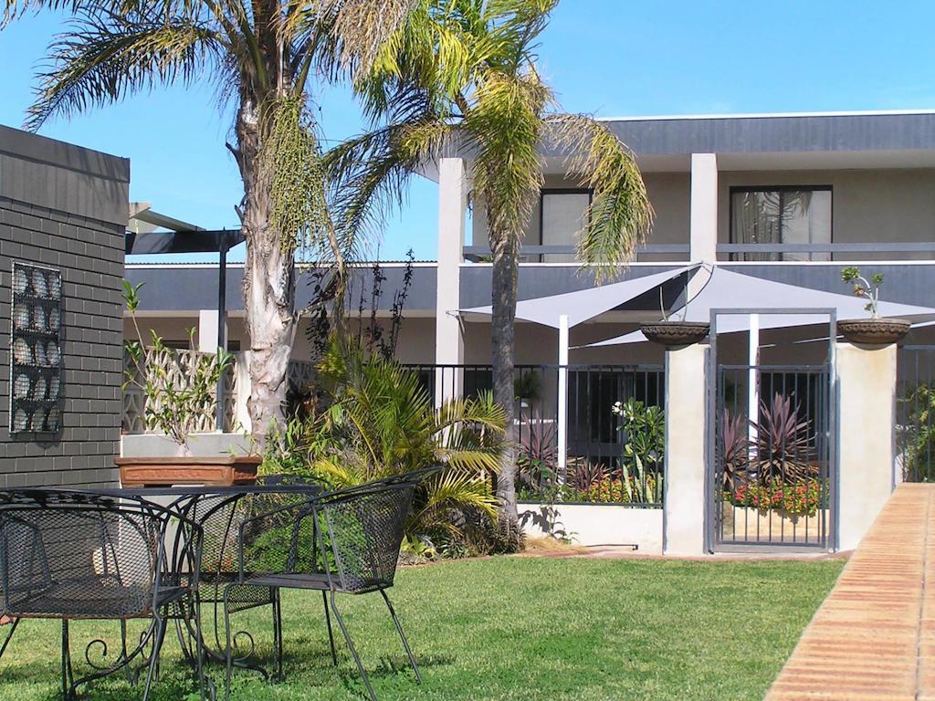 Dongara Old Mill Motel Exterior photo